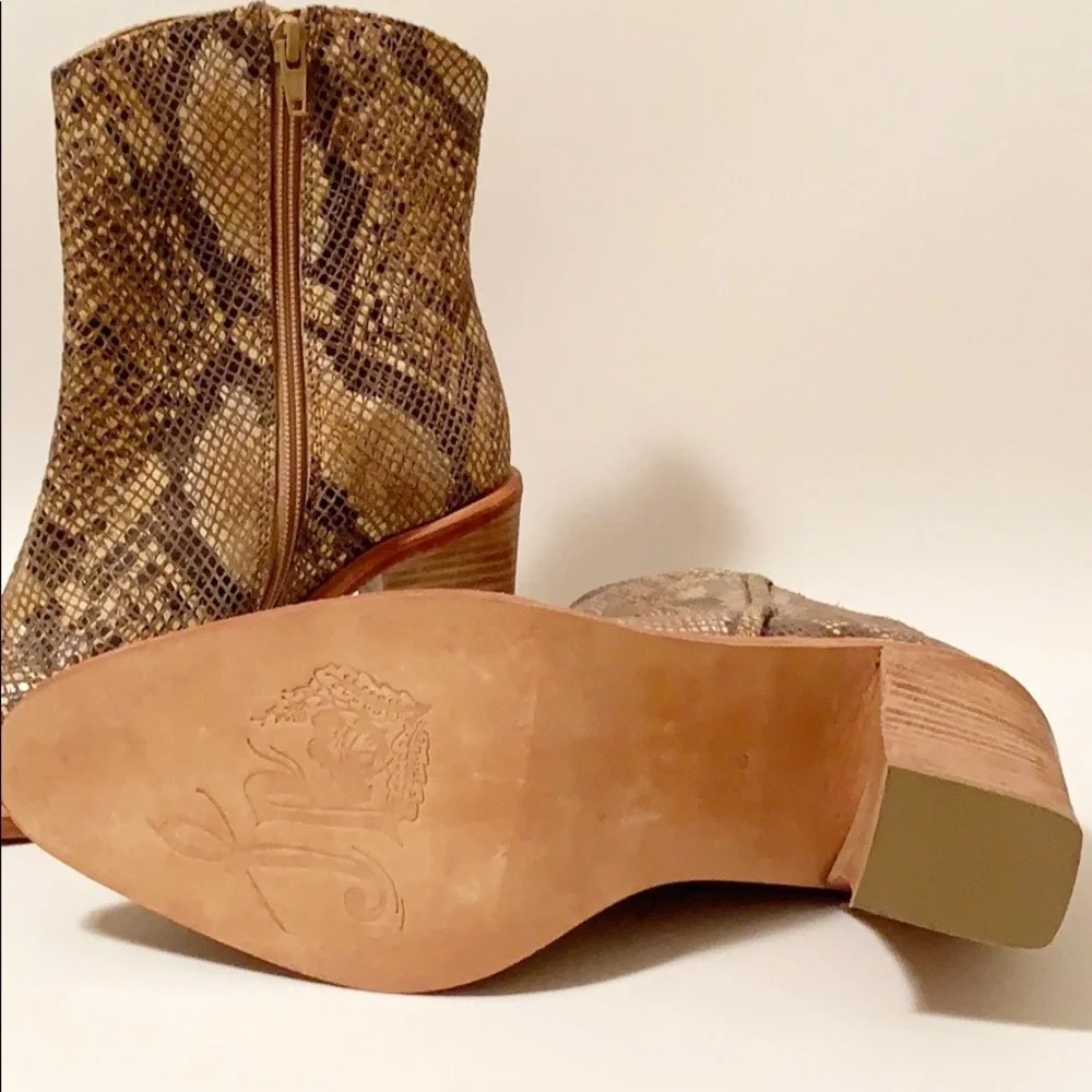 FREE PEOPLE Barclay Leather Snake-Embossed Western Boots 41 (11)